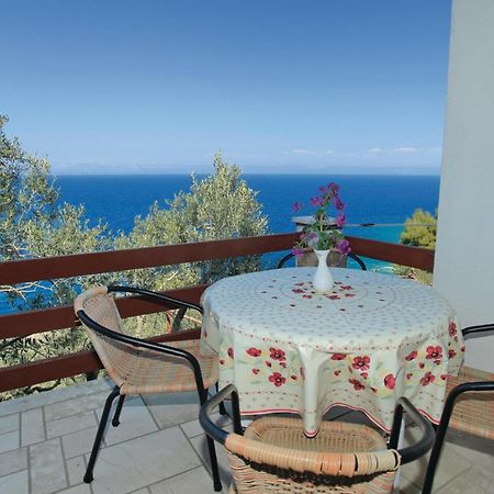 Amazing Apartment In Blato With Kitchen Buitenkant foto