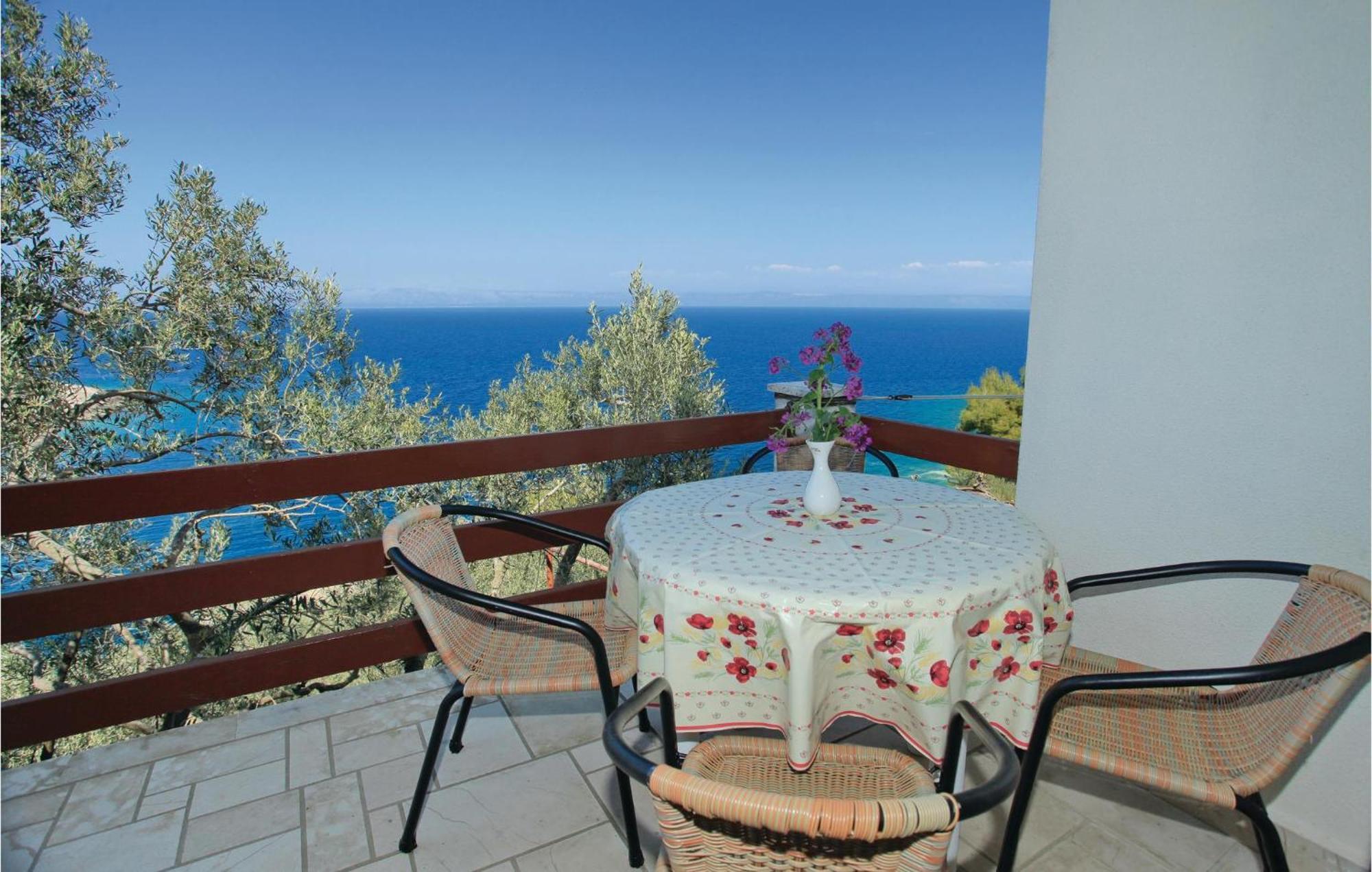 Amazing Apartment In Blato With Kitchen Buitenkant foto