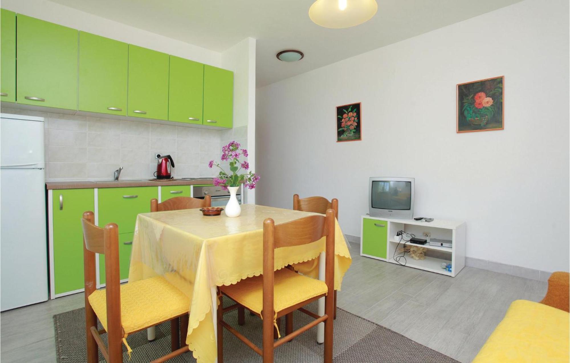 Amazing Apartment In Blato With Kitchen Buitenkant foto