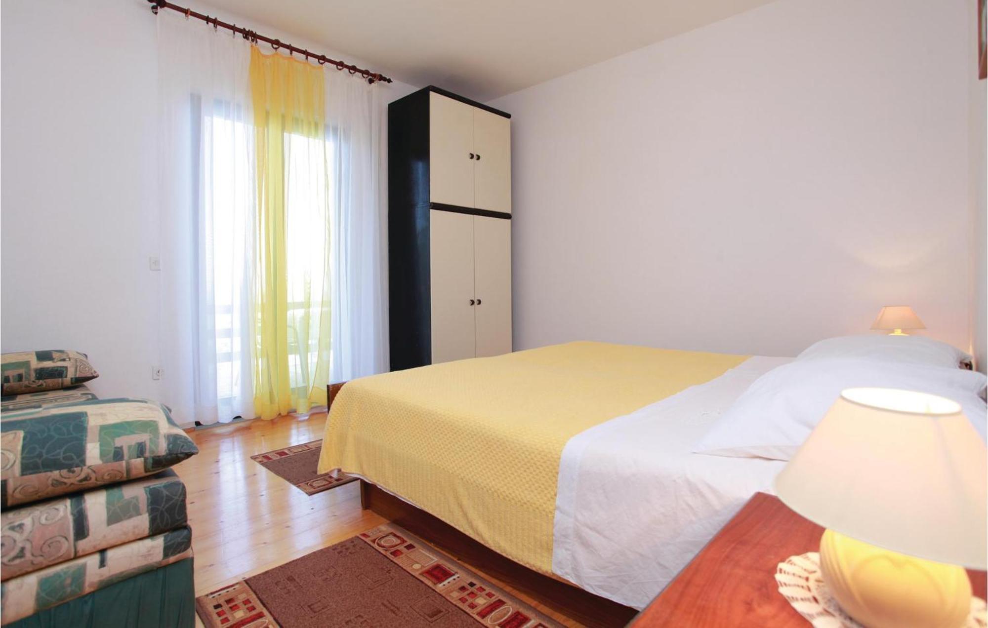 Amazing Apartment In Blato With Kitchen Buitenkant foto